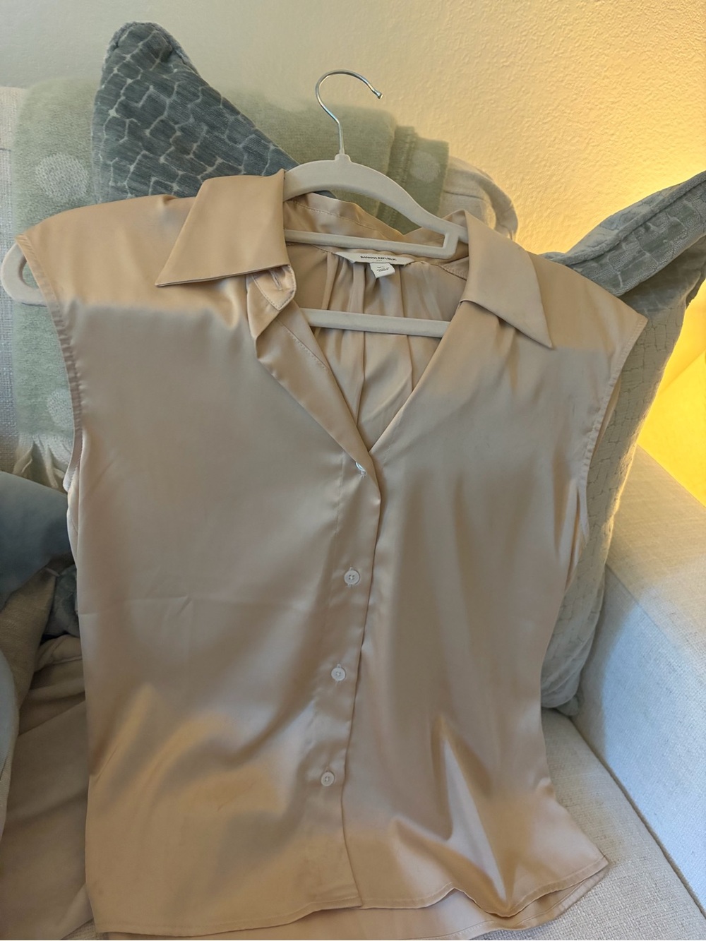 Banana Republic Satin Sleeveless Collared Blouse in Light Beige